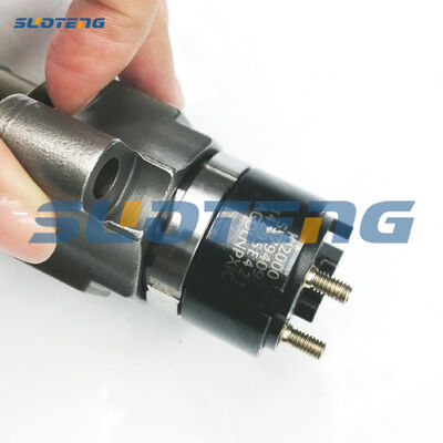 5579409  Fuel Injectors for Engine